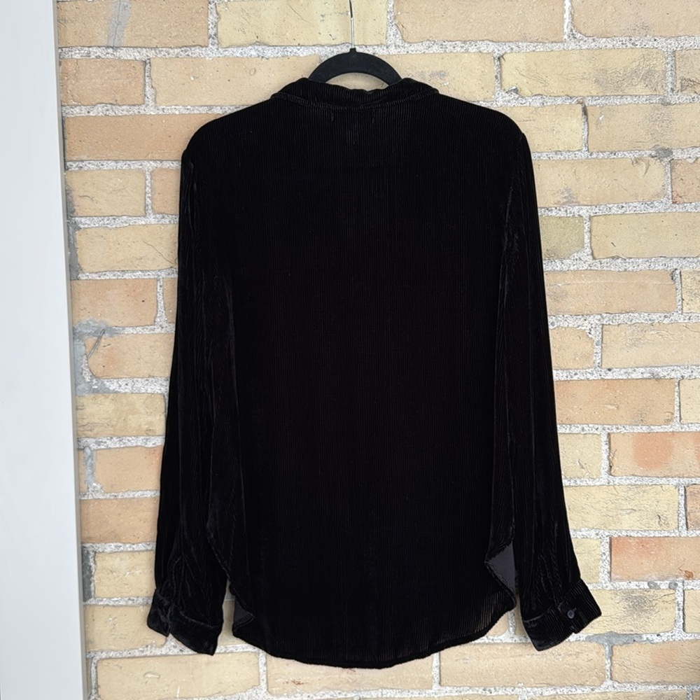 New Bella Dahl Black Velvet Button-Up Shirt - Picture 3 of 4